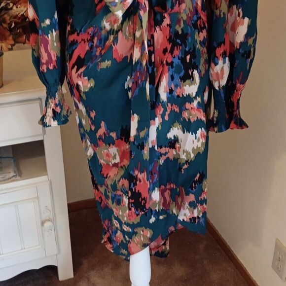 NWT Luxedo Abstrct Print Tulip Dress - Picture 5 of 16